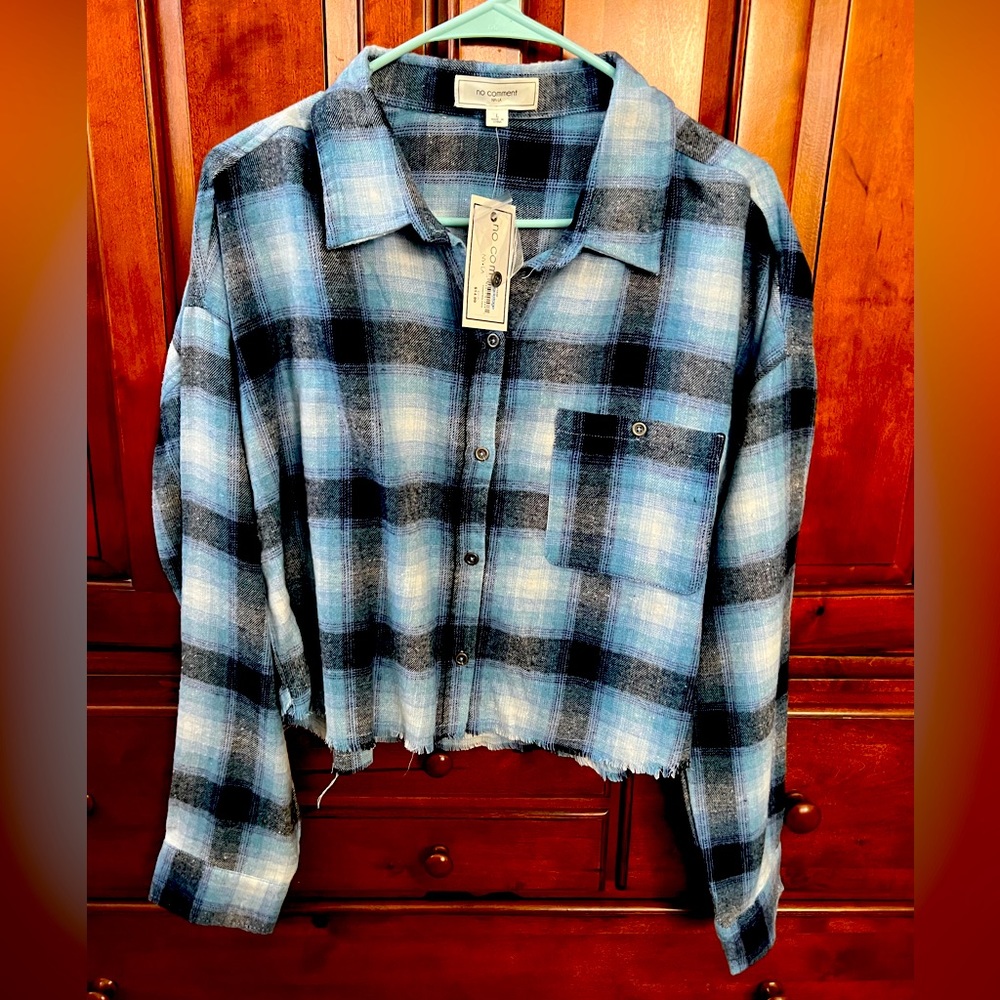 No Comment NY•LA Crop Flannel Shirt 💙